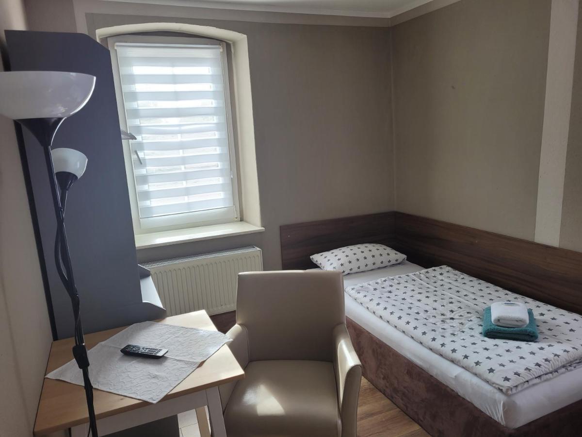 Hotel Und Pension Al Dente Nunchritz Luaran gambar