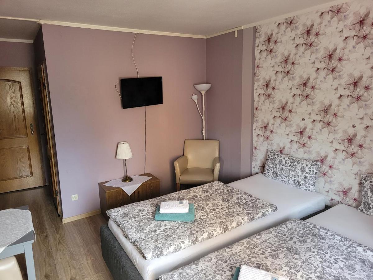 Hotel Und Pension Al Dente Nunchritz Luaran gambar